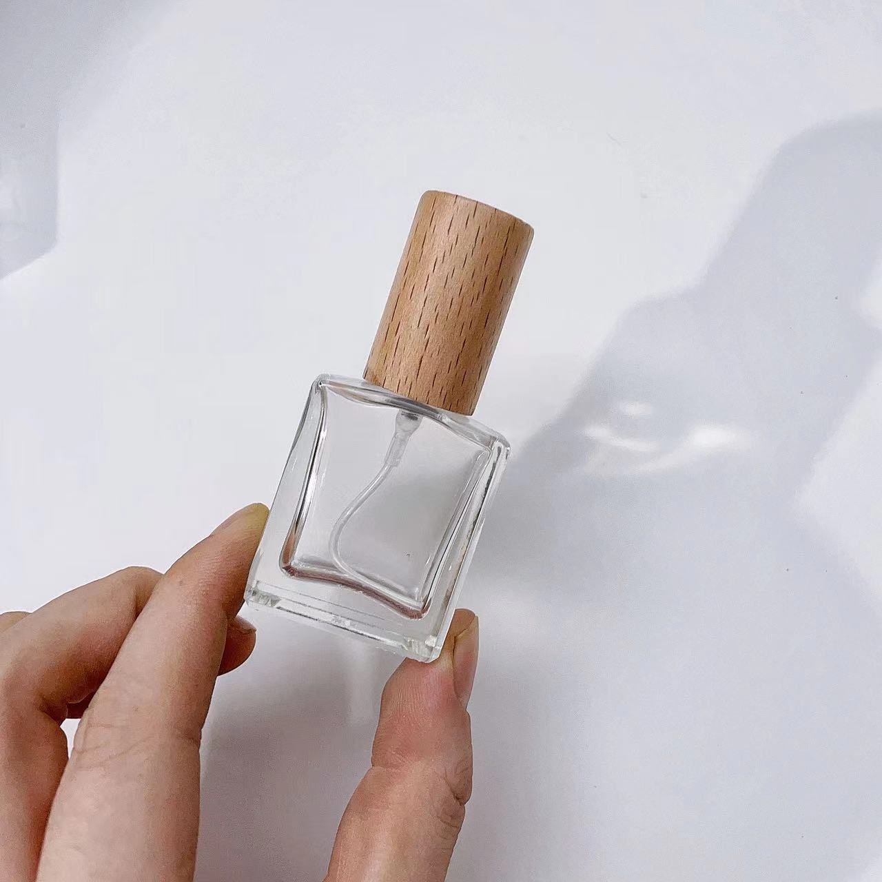 10ml Transparent Thick Glass P - Scent Eliminator Spray review and price