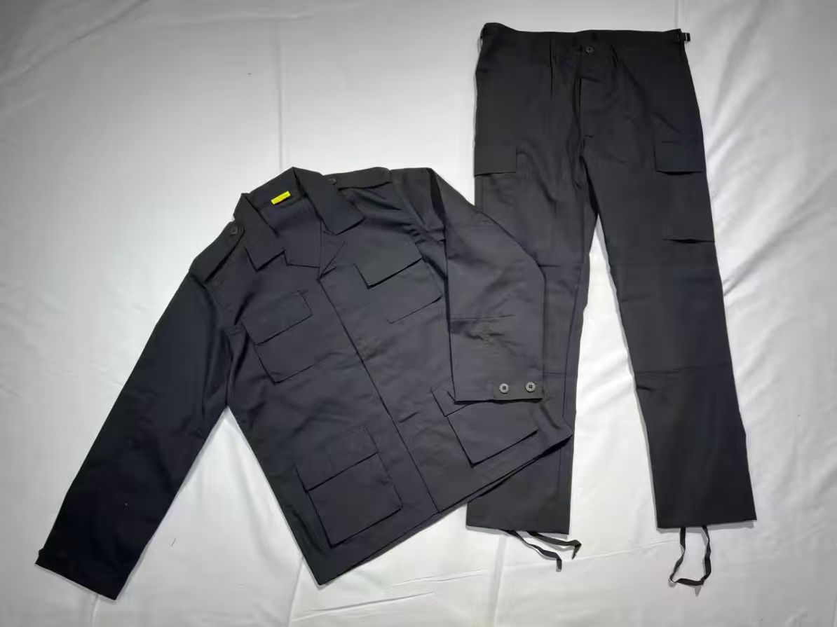 Mens BDU Camouflage 2 Piece Se - Hunting & Outdoor Supplies Vanderbijlpark Photos review and price